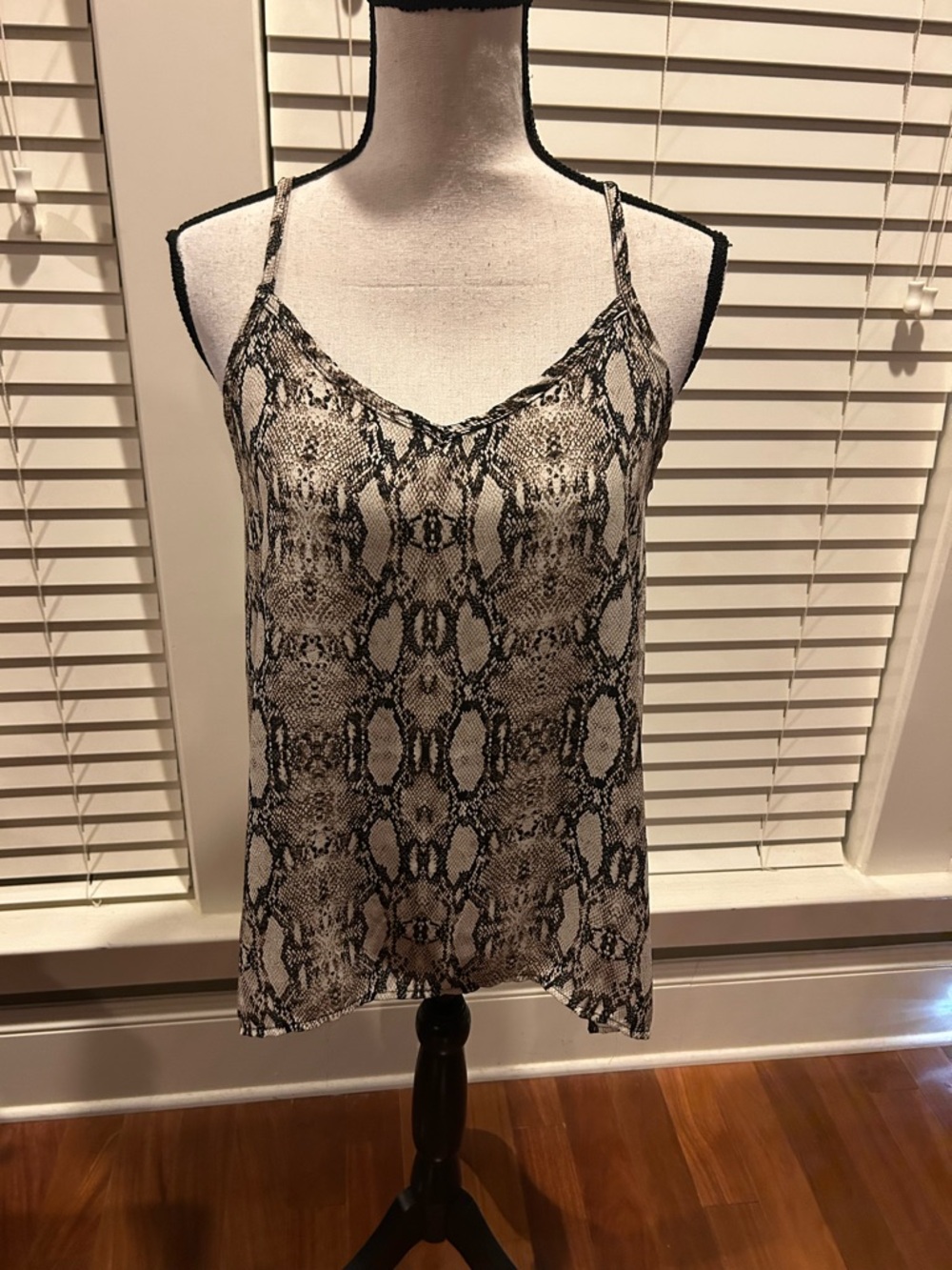 ADORA Snake-Print V-Neck Cami - Black and Cream size M